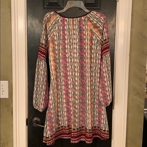 Beautiful print long sleeve dress Medium - Picture 5 of 6